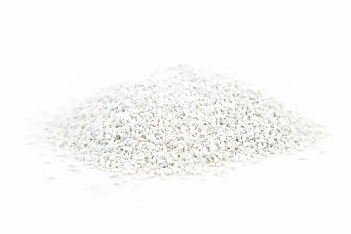 Inorganic chlorine shock powder for pool cleaning, 2.5 kg.