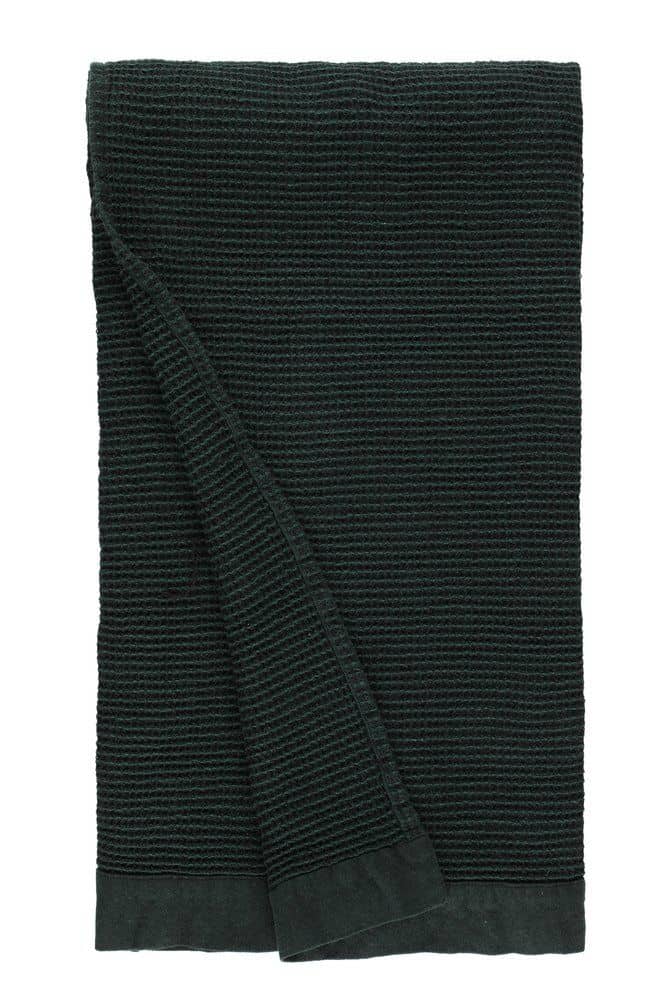 Swimming towel dark green 90x180 cm, soft and absorbent, ideal for sauna and pool.