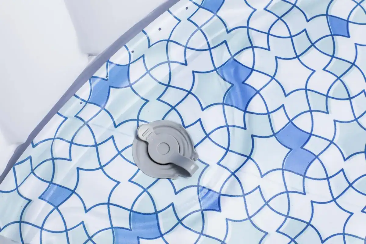 Inflatable spa with Airjet and EnergySense technology for 4 people.