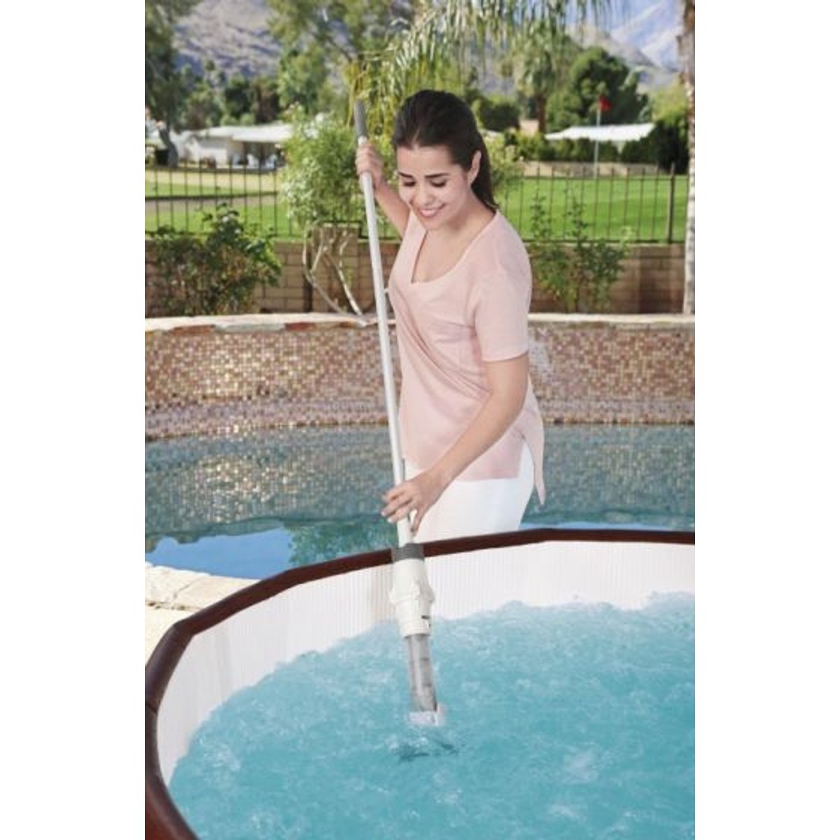 Lay-Z Spa electric spa and pool vacuum cleaner